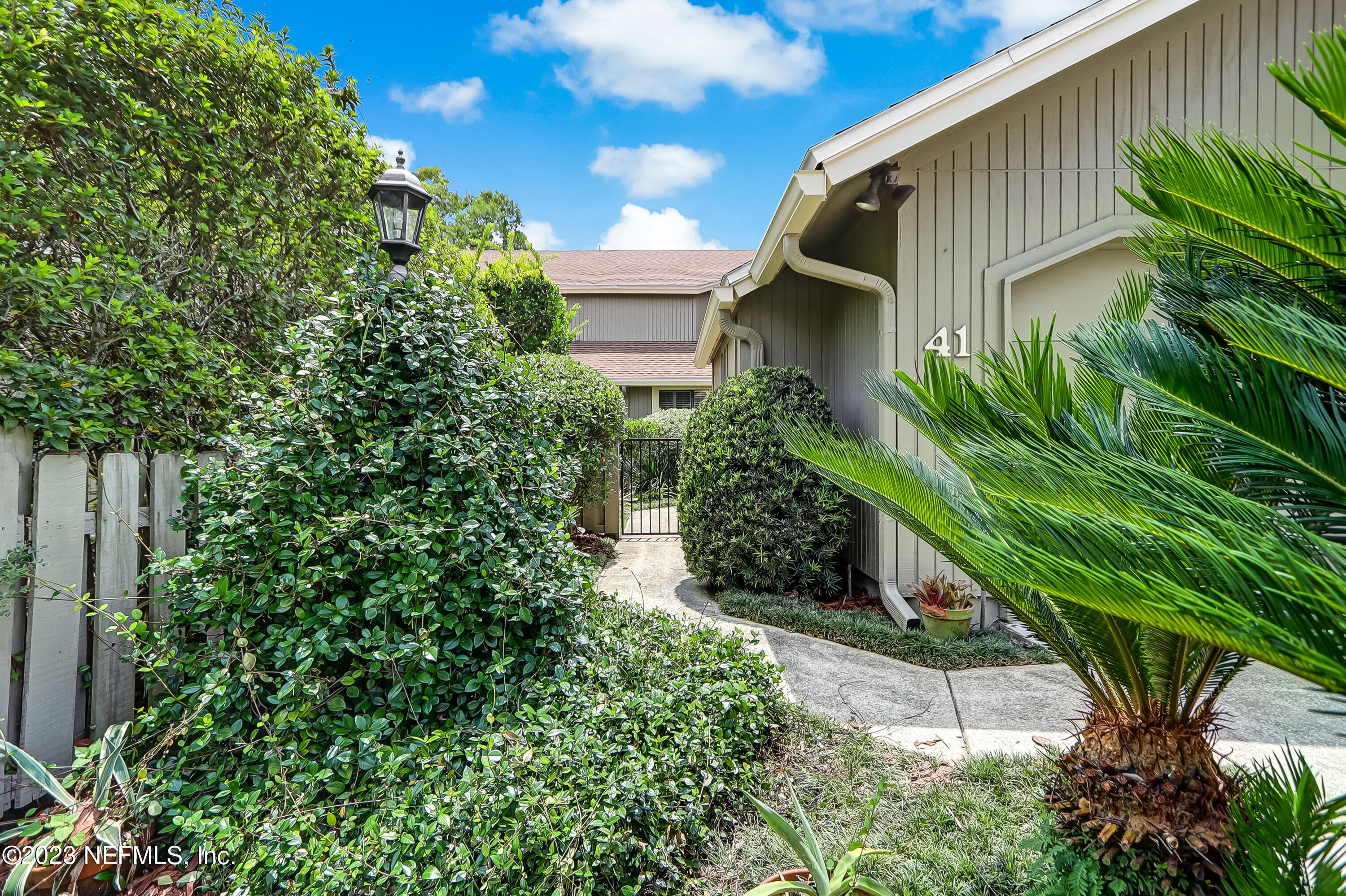 41 Turtleback Trail Ponte Vedra Beach, FL 32082 - Photo 40 of 41 a view of a garden