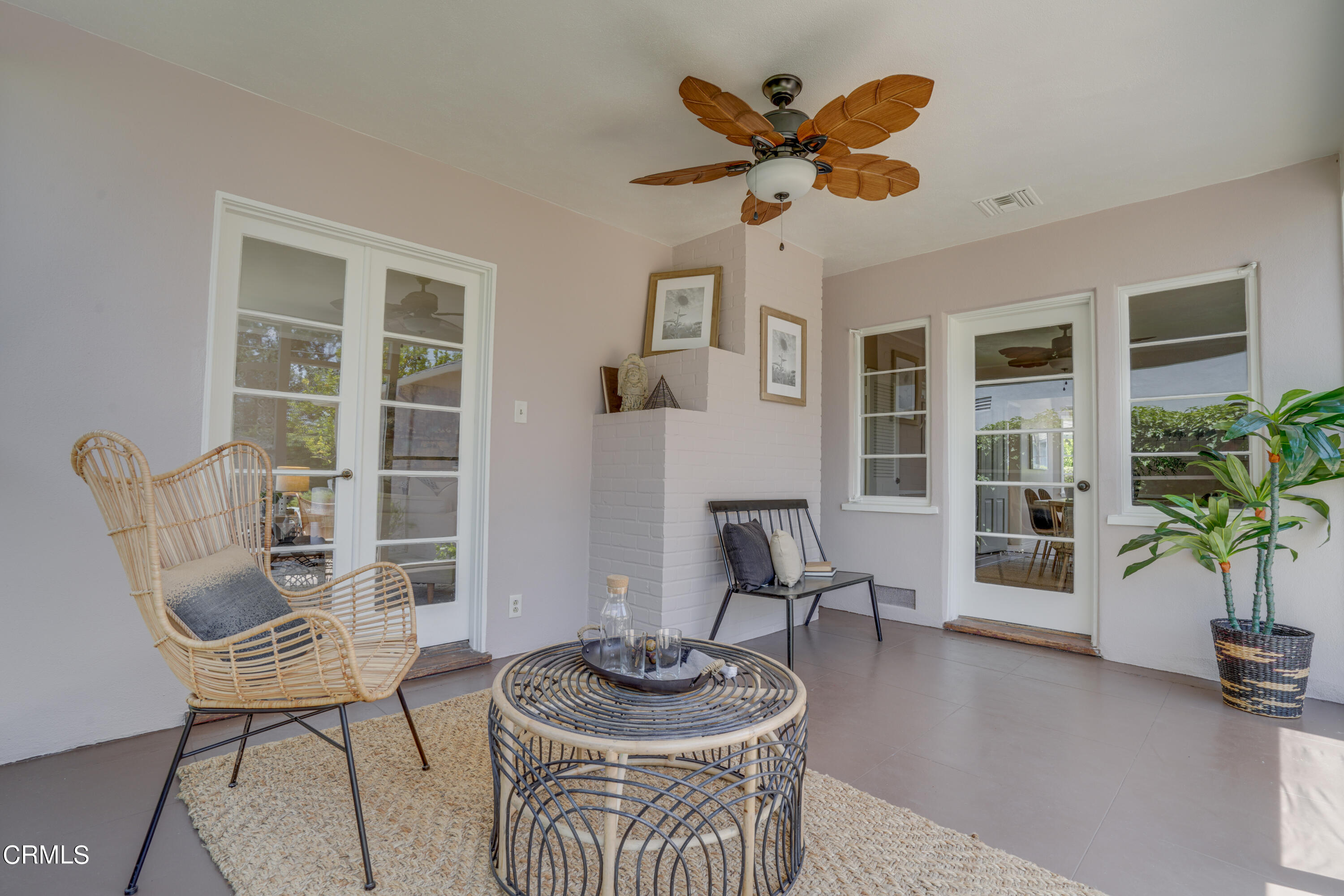 2540 Lambert Drive Pasadena, CA 91107 - Photo 23 of 30 a living room with furniture potted plant and a window