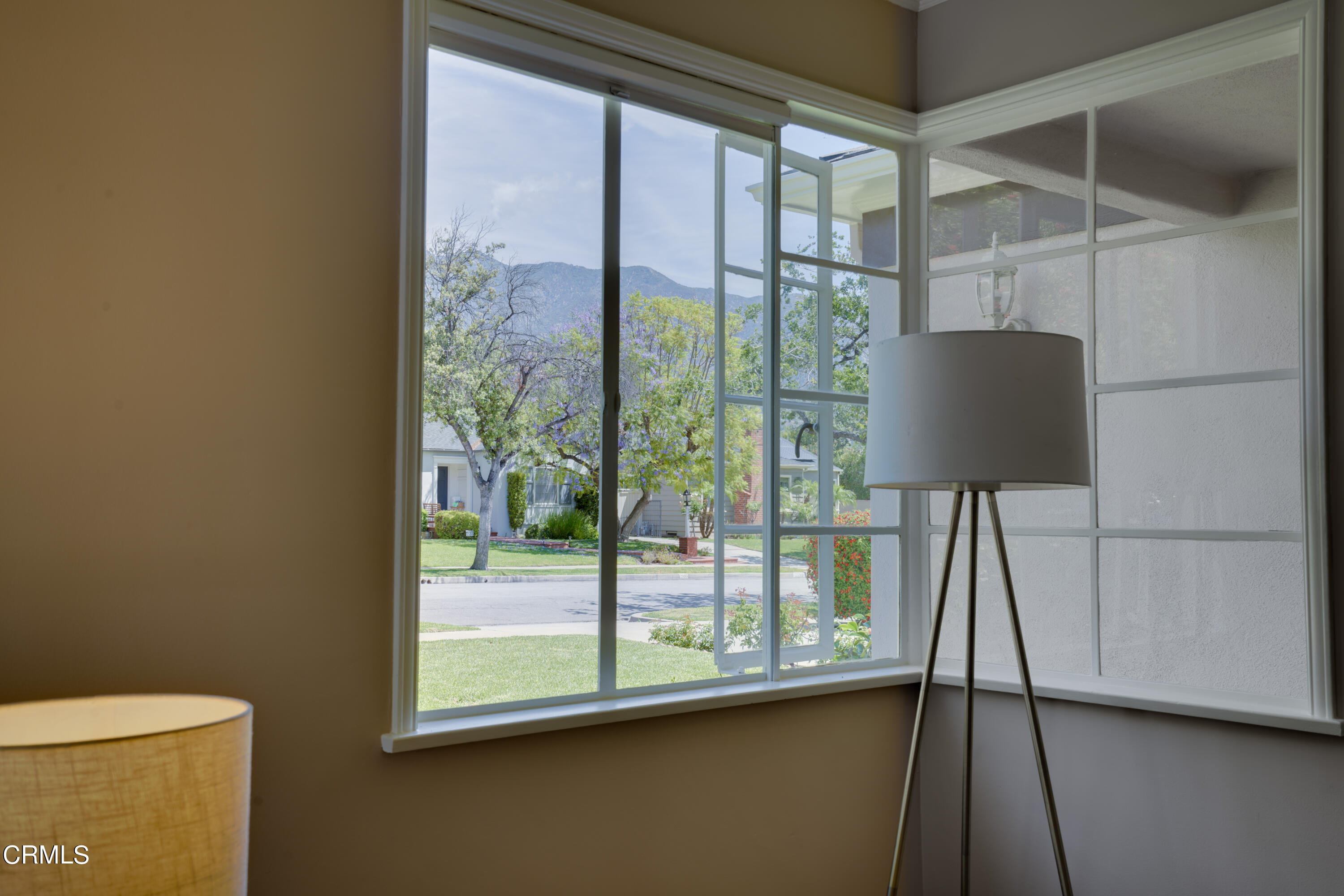 2540 Lambert Drive Pasadena, CA 91107 - Photo 8 of 30 a view of a window in a room