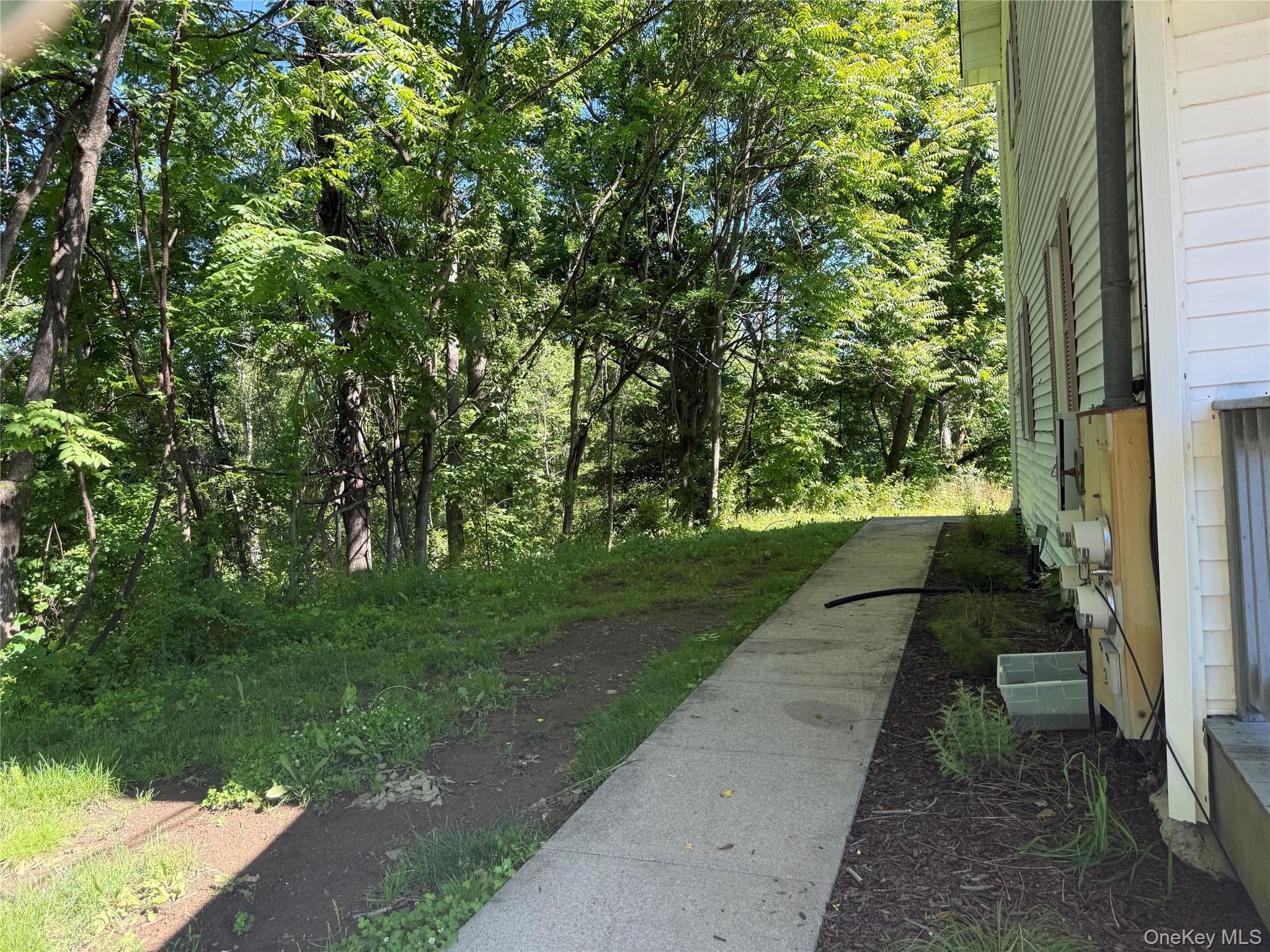 570 Mt Hope Road, Unit 1 Middletown, NY 10940 - Photo 35 of 41 Side of the building