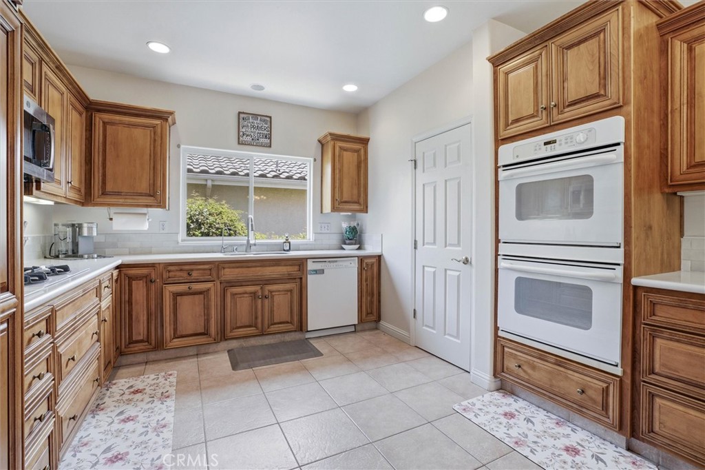 180 Cyclone Street Nipomo, CA 93444 - Photo 9 of 55