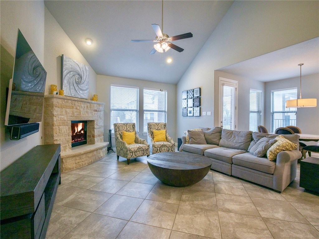 3401 Venezia View Leander, TX 78641 - Photo 20 of 40 Tons of Natural Light
