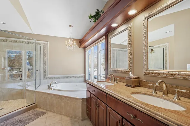 $749,000 | 14870 King Drive, Green Oaks, IL 60048