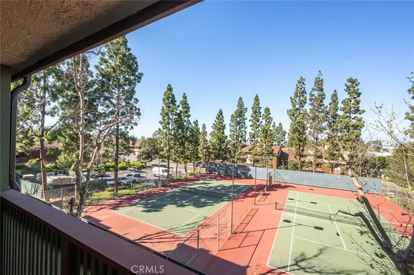 $549,000 | 2512 East Willow Street, Unit 104, Signal Hill, CA 90755