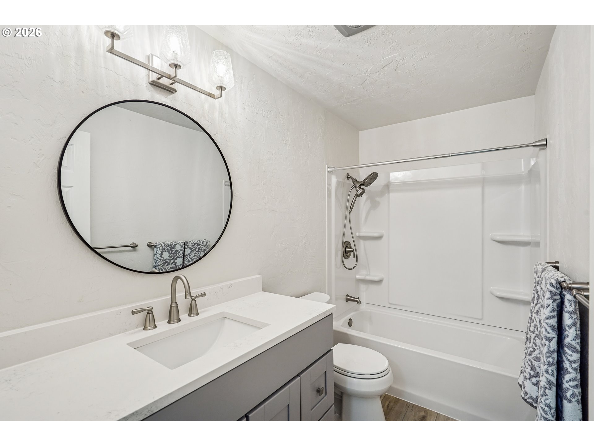 1505 Fetters Loop Eugene, OR 97402 - Photo 2 of 9