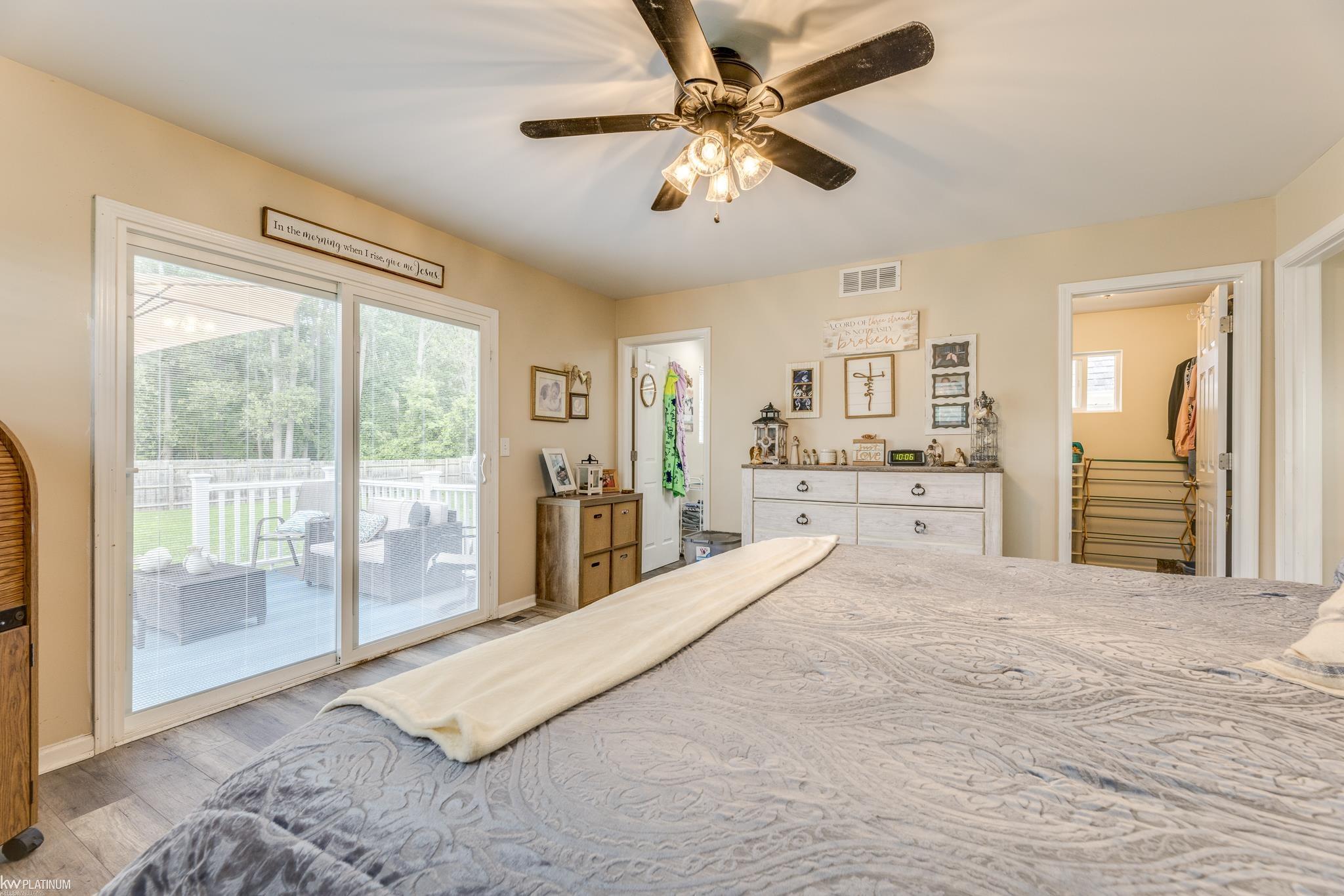 2331 Range Road Smiths Creek, MI 48074 - Photo 32 of 44 50122062-31.JPG