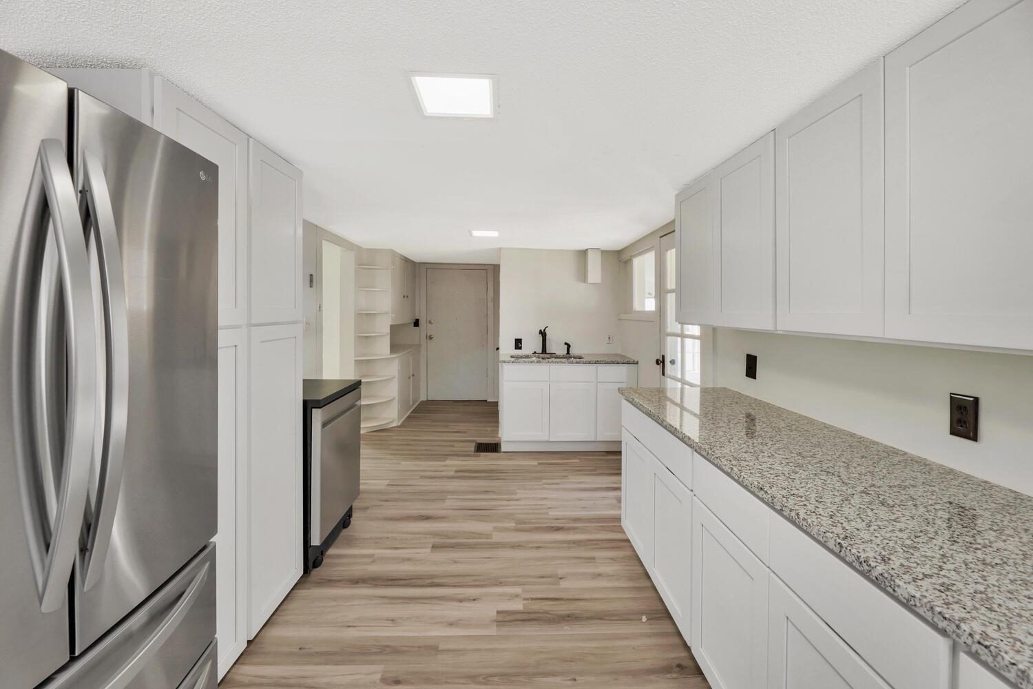 1647 South Main Street, Unit 2 Wichita, KS 67213 - Photo 12 of 36