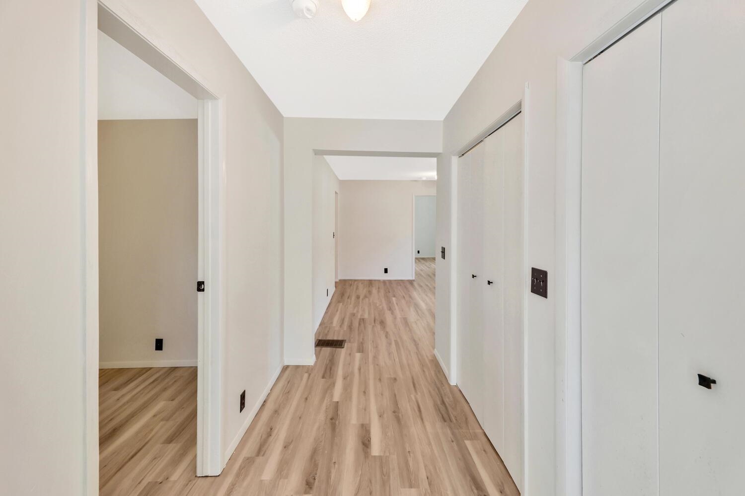 1647 South Main Street, Unit 2 Wichita, KS 67213 - Photo 7 of 36