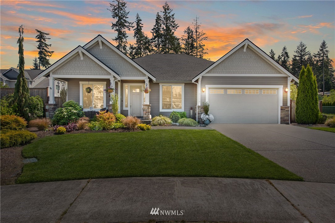 8114 119th Street East Puyallup, WA 98373 - Photo 1 of 33