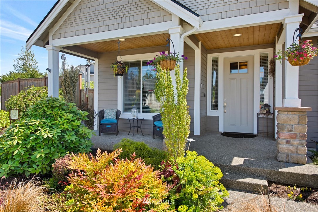 8114 119th Street East Puyallup, WA 98373 - Photo 2 of 33