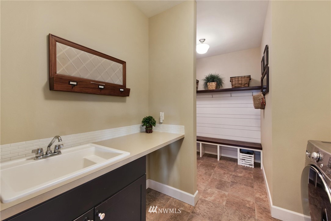 8114 119th Street East Puyallup, WA 98373 - Photo 16 of 33