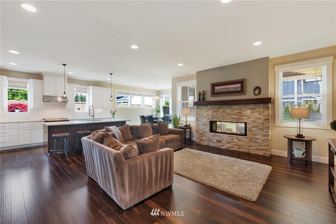 8114 119th Street East Puyallup, WA 98373 - Photo 9 of 33