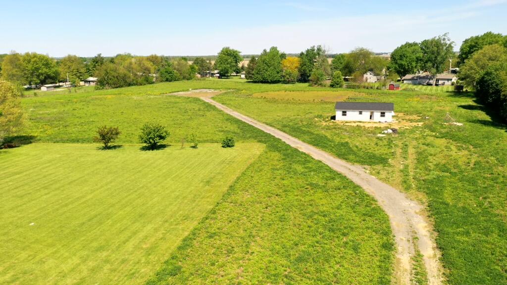 342 West Columbus Road South Charleston, OH 45368 - Photo 2 of 29