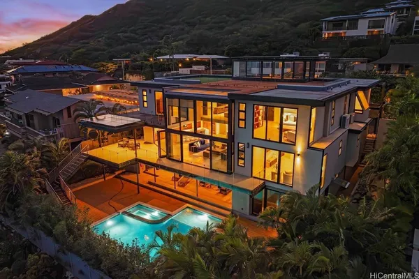 $7,400,000 | 3849 Poka Street, Honolulu, HI 96816