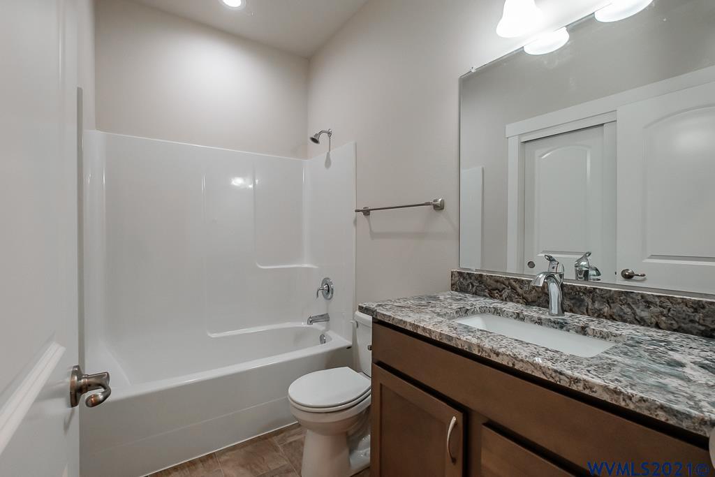 2605 Northwest Gibson Hill Road Albany, OR 97321 - Photo 22 of 39 Gallery Image 22