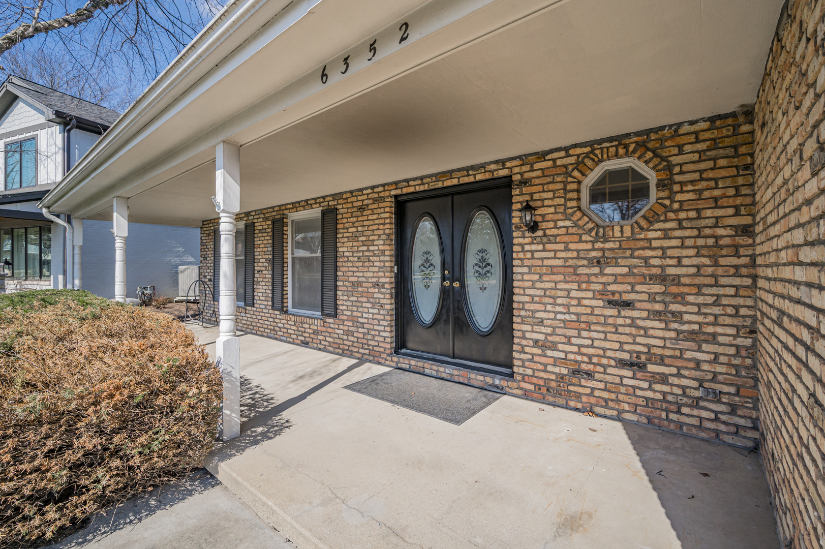 6352 New Albany Road Lisle, IL 60532 - Photo 3 of 60 Gallery Image 3