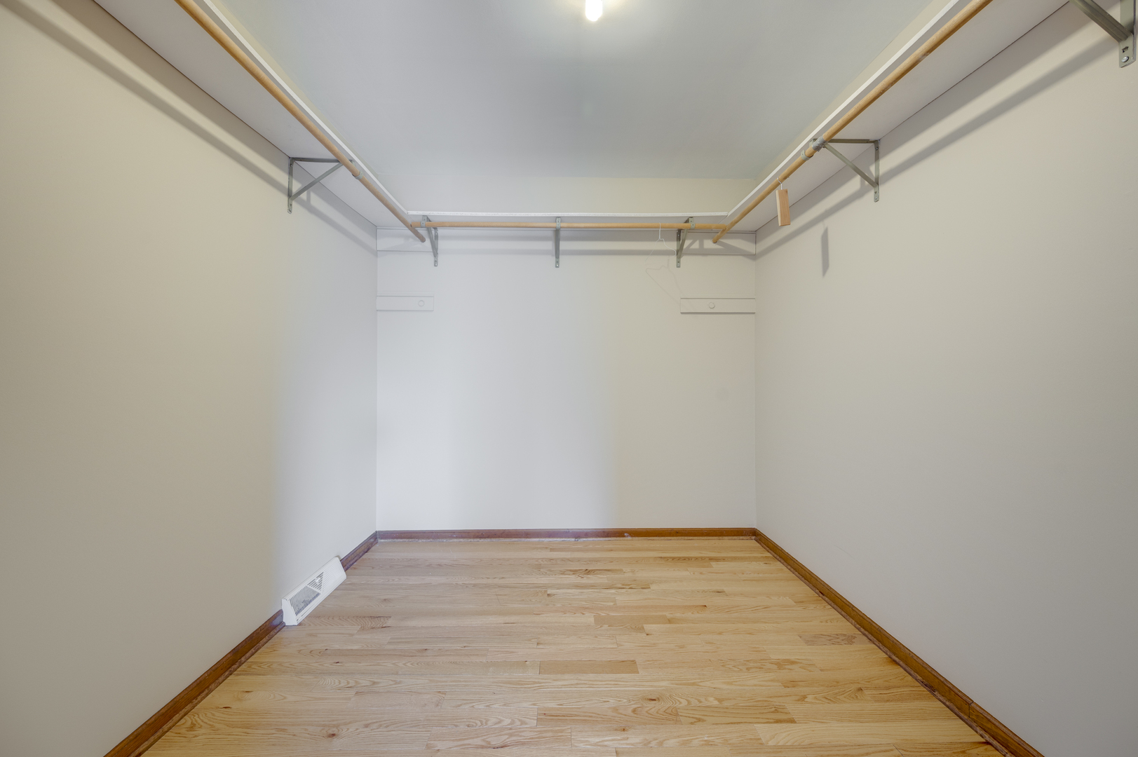 6352 New Albany Road Lisle, IL 60532 - Photo 34 of 60 Gallery Image 34