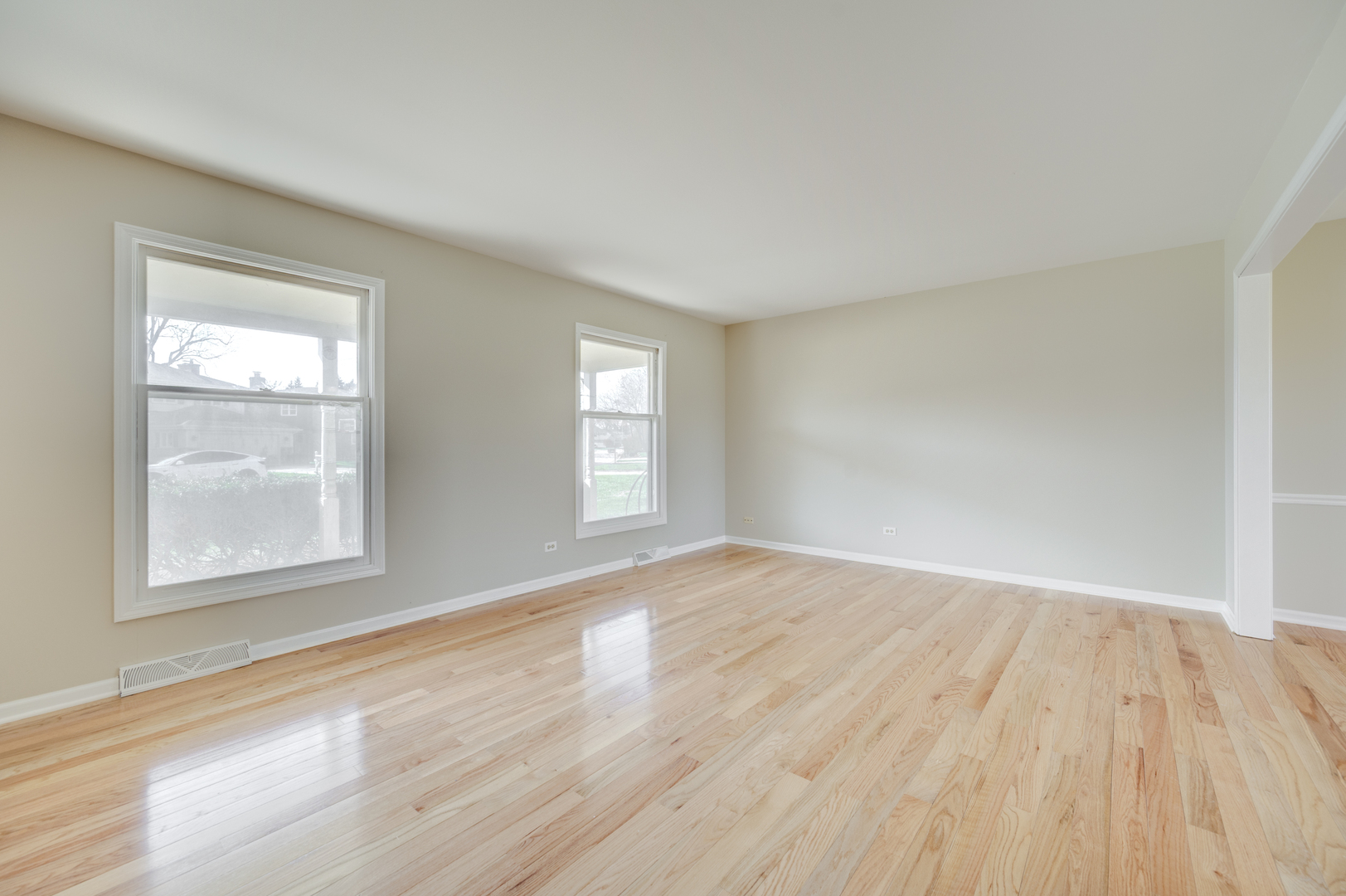 6352 New Albany Road Lisle, IL 60532 - Photo 9 of 60 Gallery Image 9