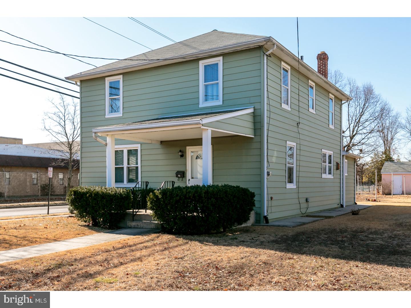 522 Heulings Avenue Riverside, NJ 08075 - Photo 2 of 22 a front view of a house with garden