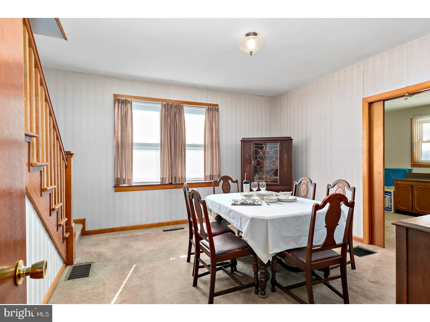 522 Heulings Avenue Riverside, NJ 08075 - Photo 10 of 22 a view of a dining room with furniture and a window