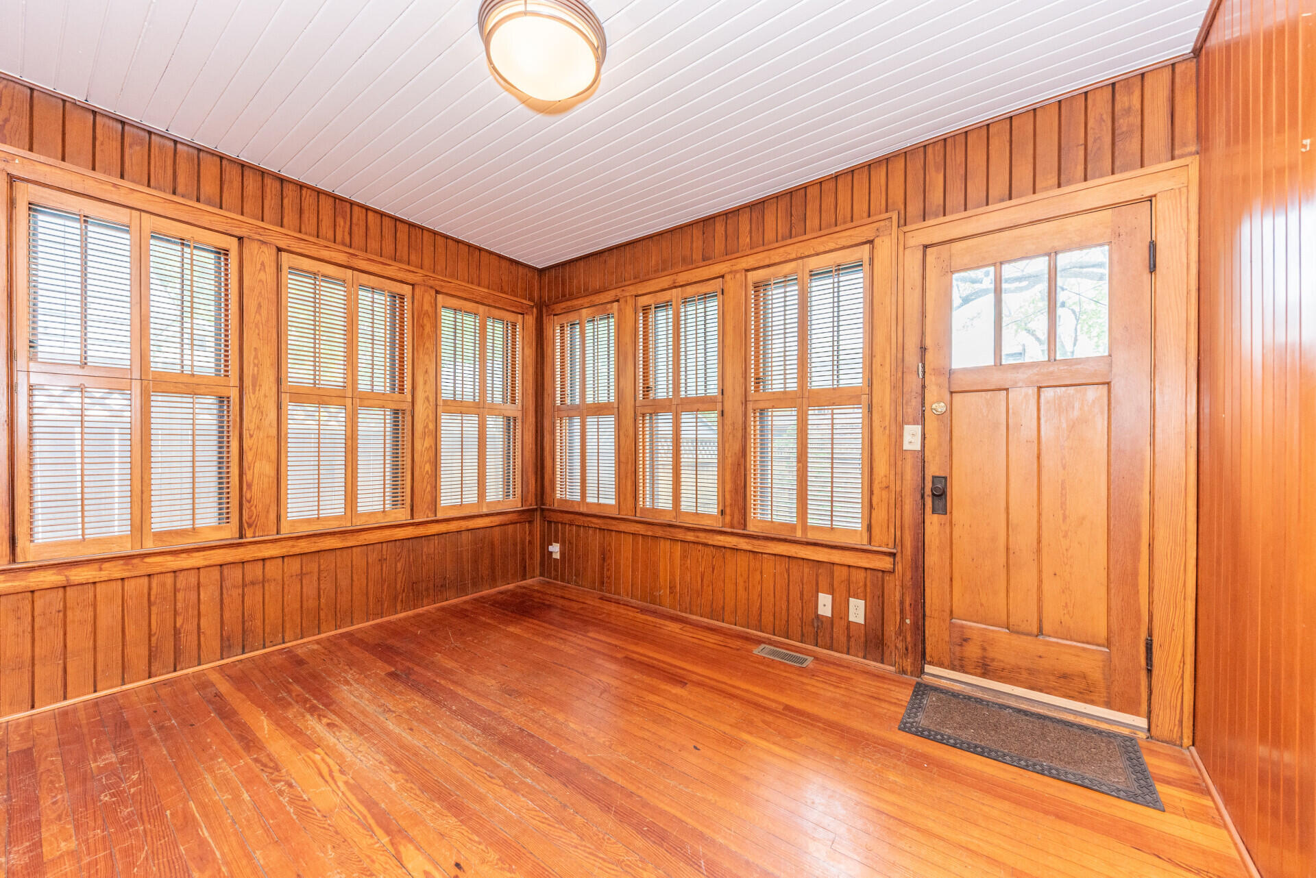 1318 Minerva Road Ann Arbor, MI 48104 - Photo 21 of 47 00__18