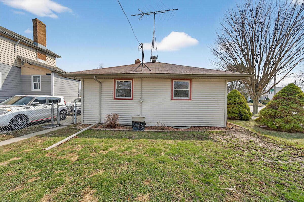 2430 Orchard Street Racine, WI 53405 - Photo 22 of 23 BACK OF HOME