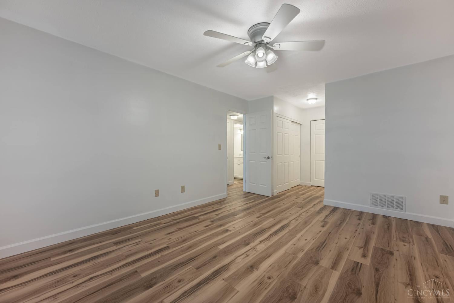 7268 East Galbraith Road, Unit A Cincinnati, OH 45243 - Photo 21 of 39