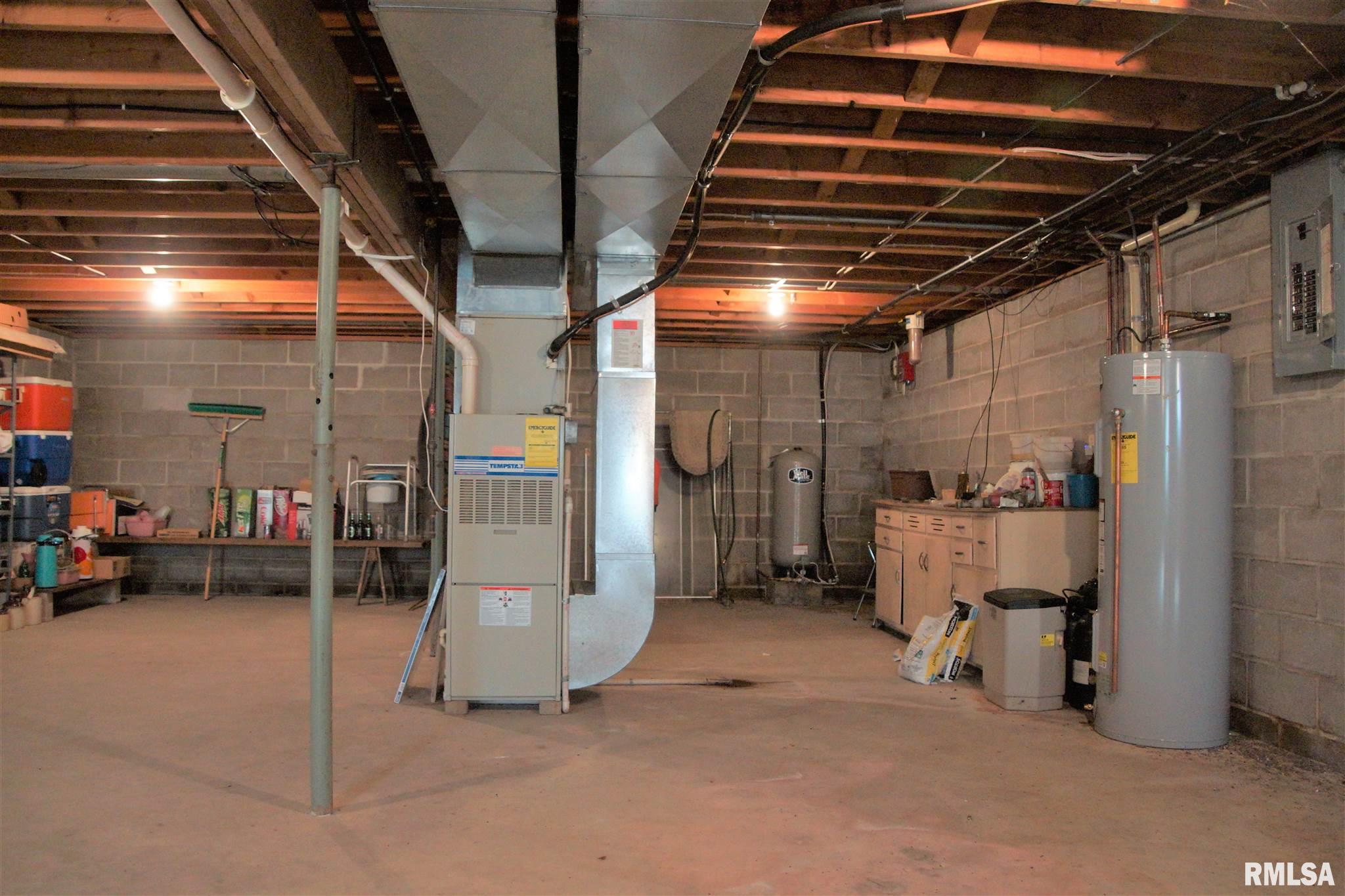15639 South Valley Road Wyoming, IL 61491 - Photo 24 of 34 Gallery Image 24
