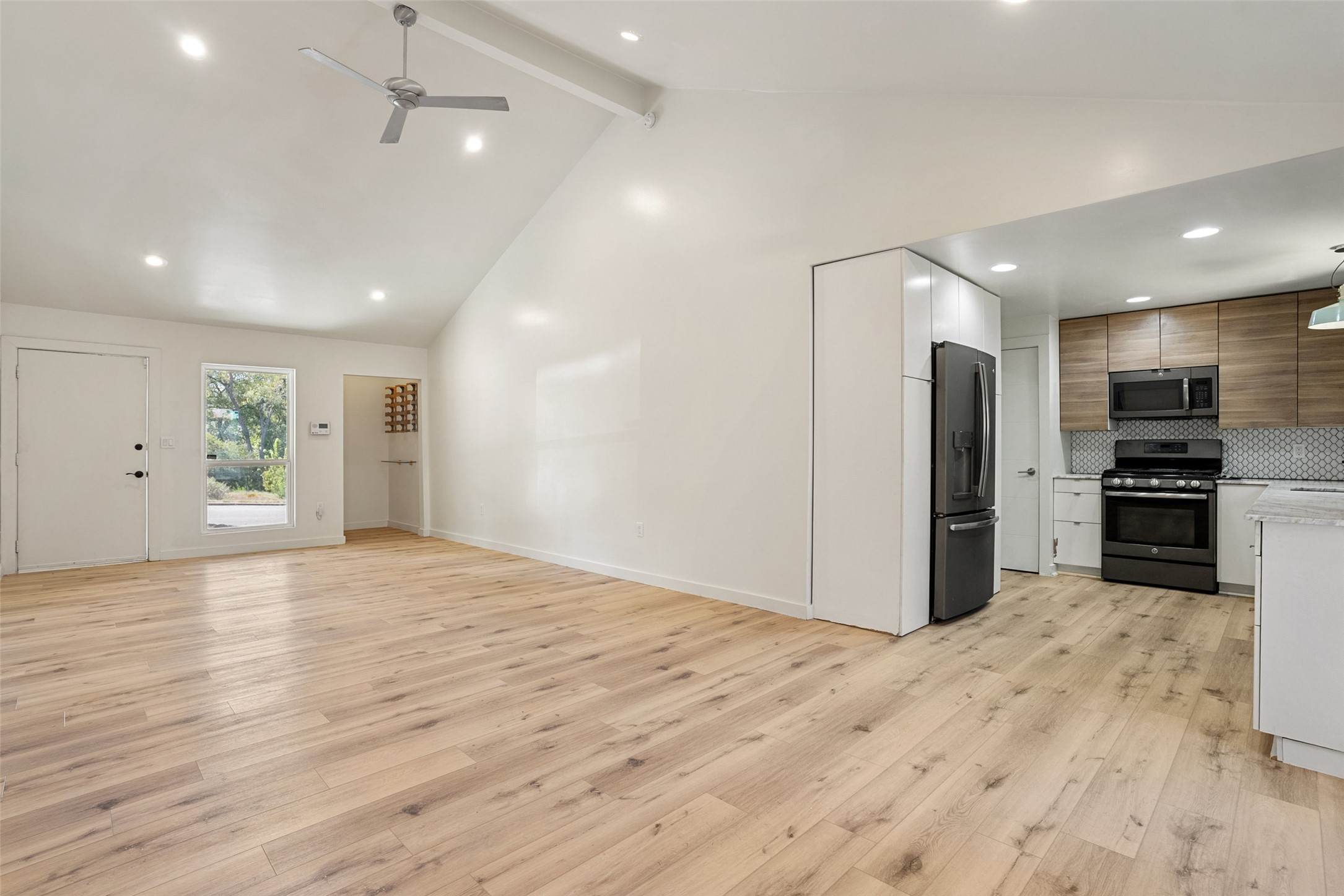 3103 Matador Drive Austin, TX 78741 - Photo 12 of 35 Gallery Image 12