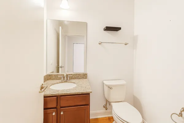 $4,900 | 520 South State Street, Unit 1726, Chicago, IL 60605