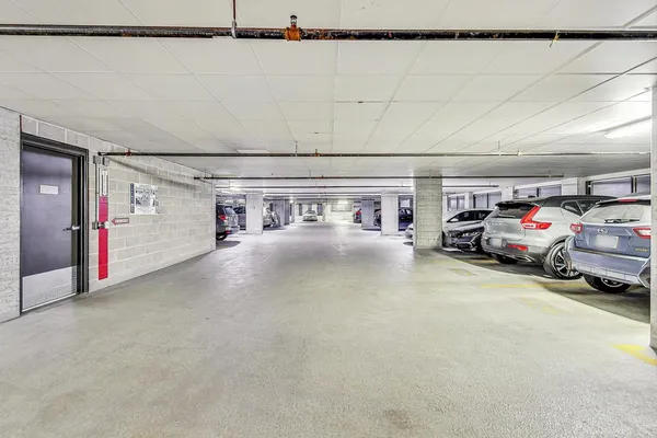 $4,900 | 520 South State Street, Unit 1726, Chicago, IL 60605