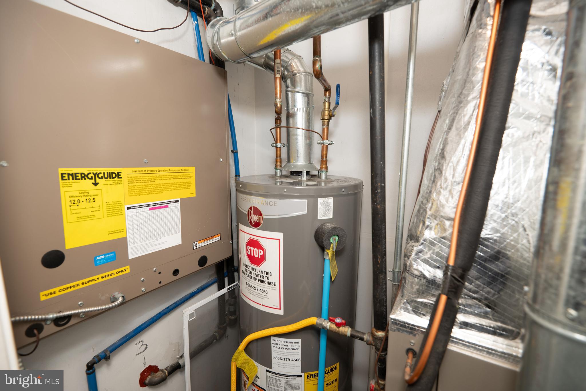 411 Stiles Avenue, Unit E3 Maple Shade, NJ 08052 - Photo 29 of 30 a room with gym equipment