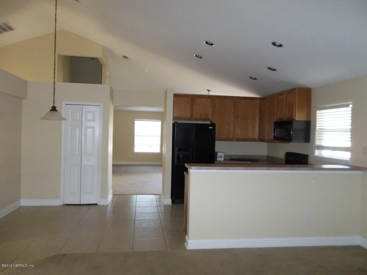 1568 West Windy Willow Drive St. Augustine, FL 32092 - Photo 7 of 7 family room to kichen