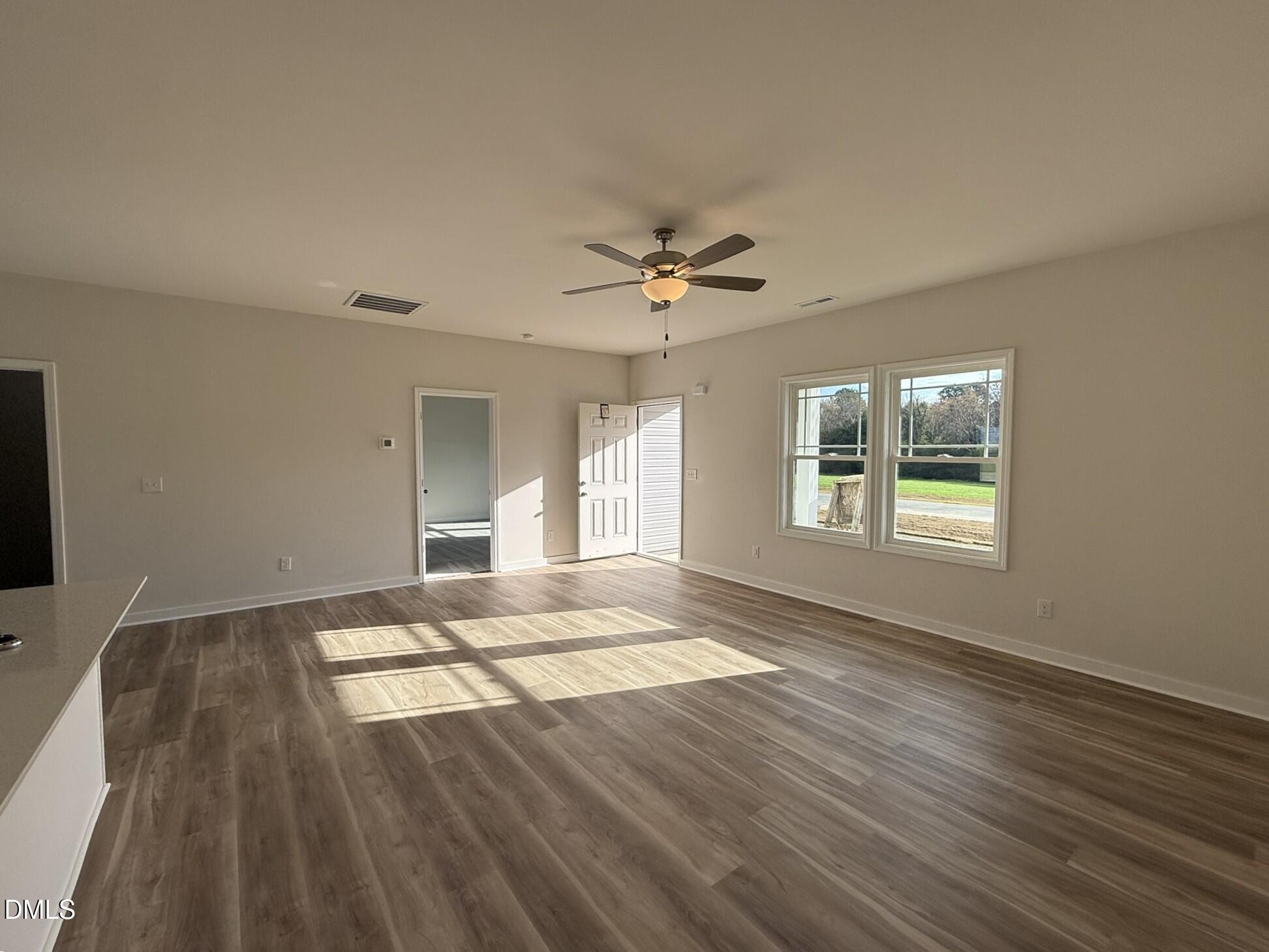 189 Jacobs Ridge Drive Four Oaks, NC 27524 - Photo 3 of 20 IMG_7614