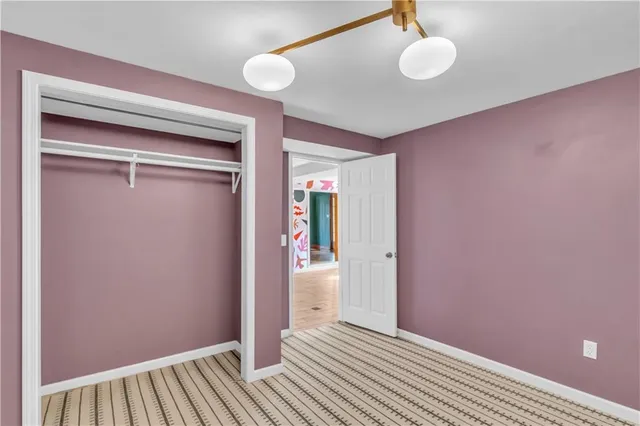 $819,000 | 27 Beach Drive, Lake Tapawingo, MO 64015