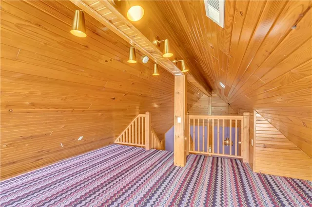 $819,000 | 27 Beach Drive, Lake Tapawingo, MO 64015