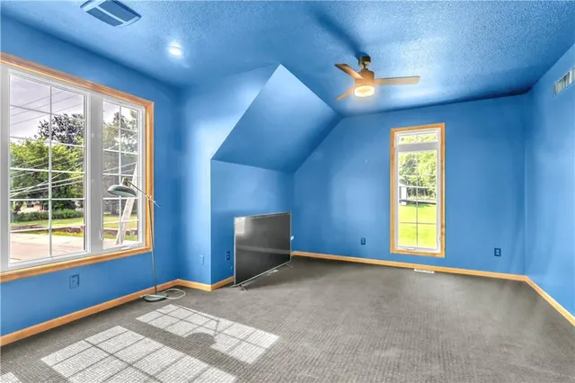 $819,000 | 27 Beach Drive, Lake Tapawingo, MO 64015