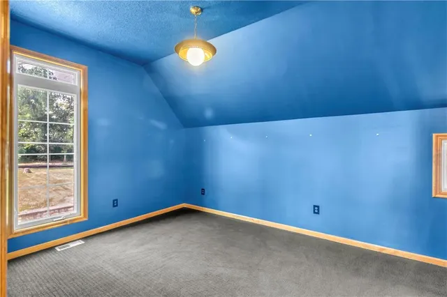 $819,000 | 27 Beach Drive, Lake Tapawingo, MO 64015