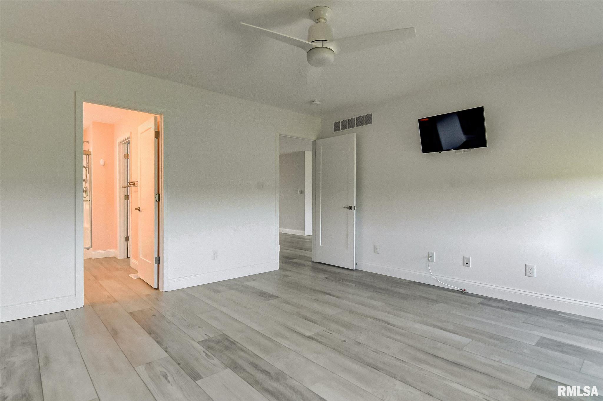 4502 Castle Pines Drive Springfield, IL 62711 - Photo 17 of 26 Gallery Image 17