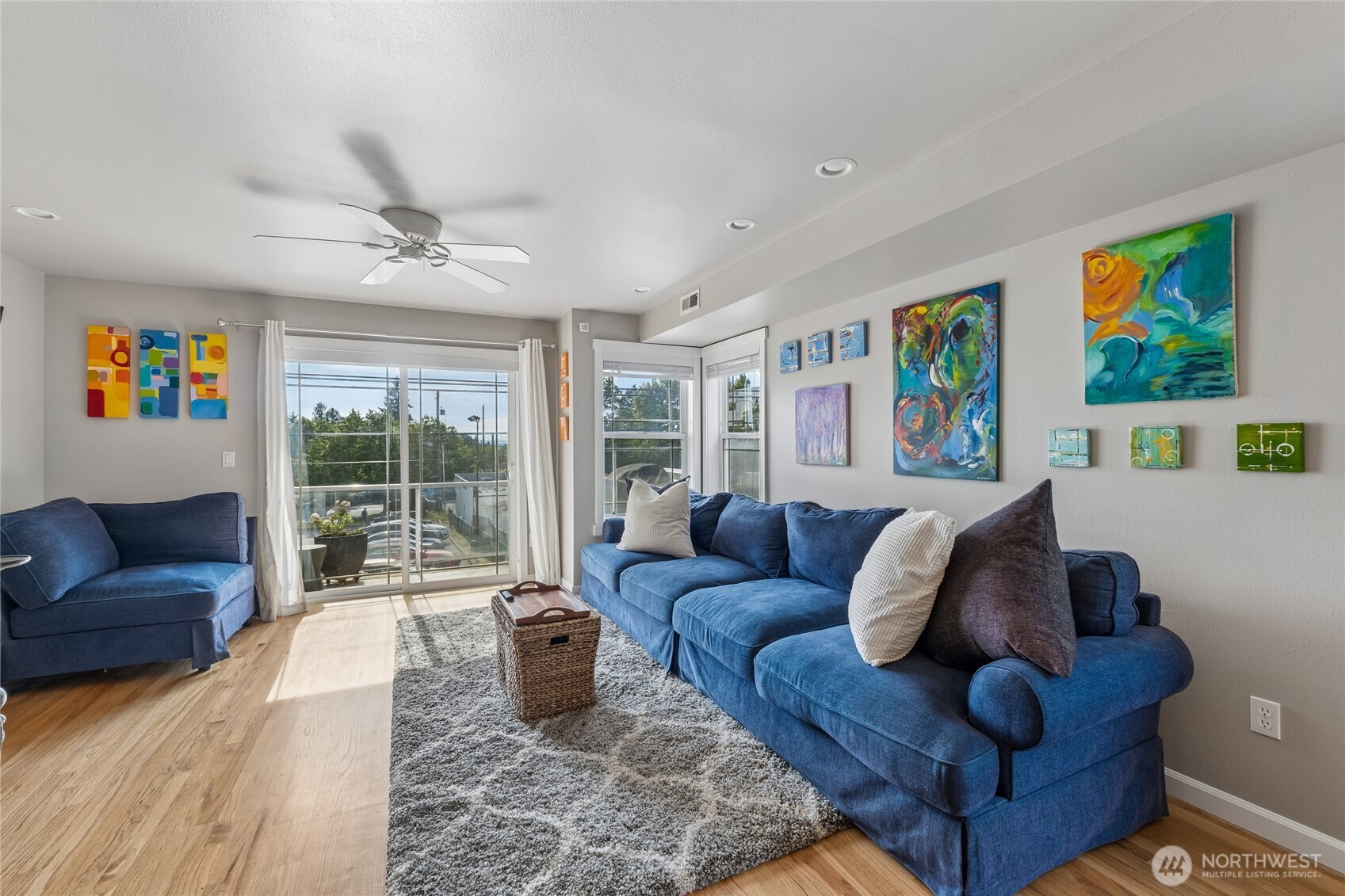 6331 42nd Avenue Southwest, Unit B Seattle, WA 98136 - Photo 5 of 27