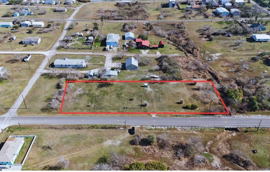 628 3rd Street Bayside, TX 78340 - Photo 2 of 7