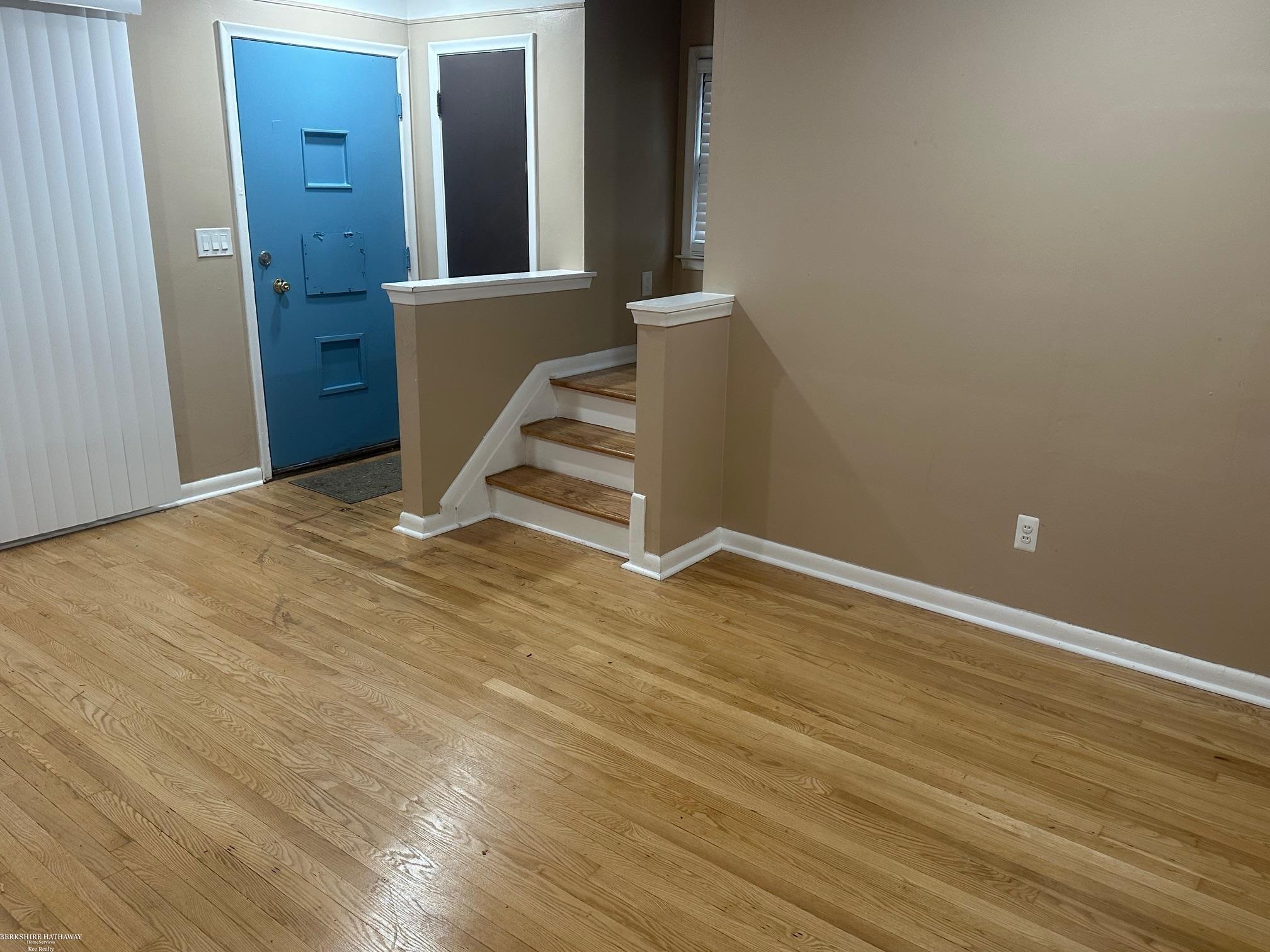 2034 Vernier Road Grosse Pointe, MI 48236 - Photo 4 of 25