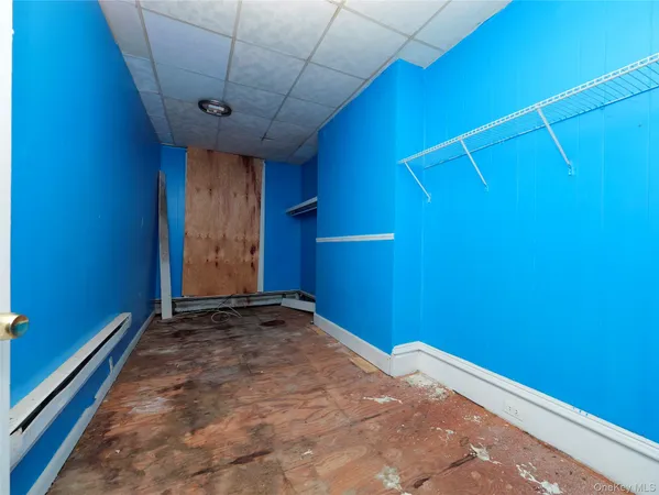 a view of empty room