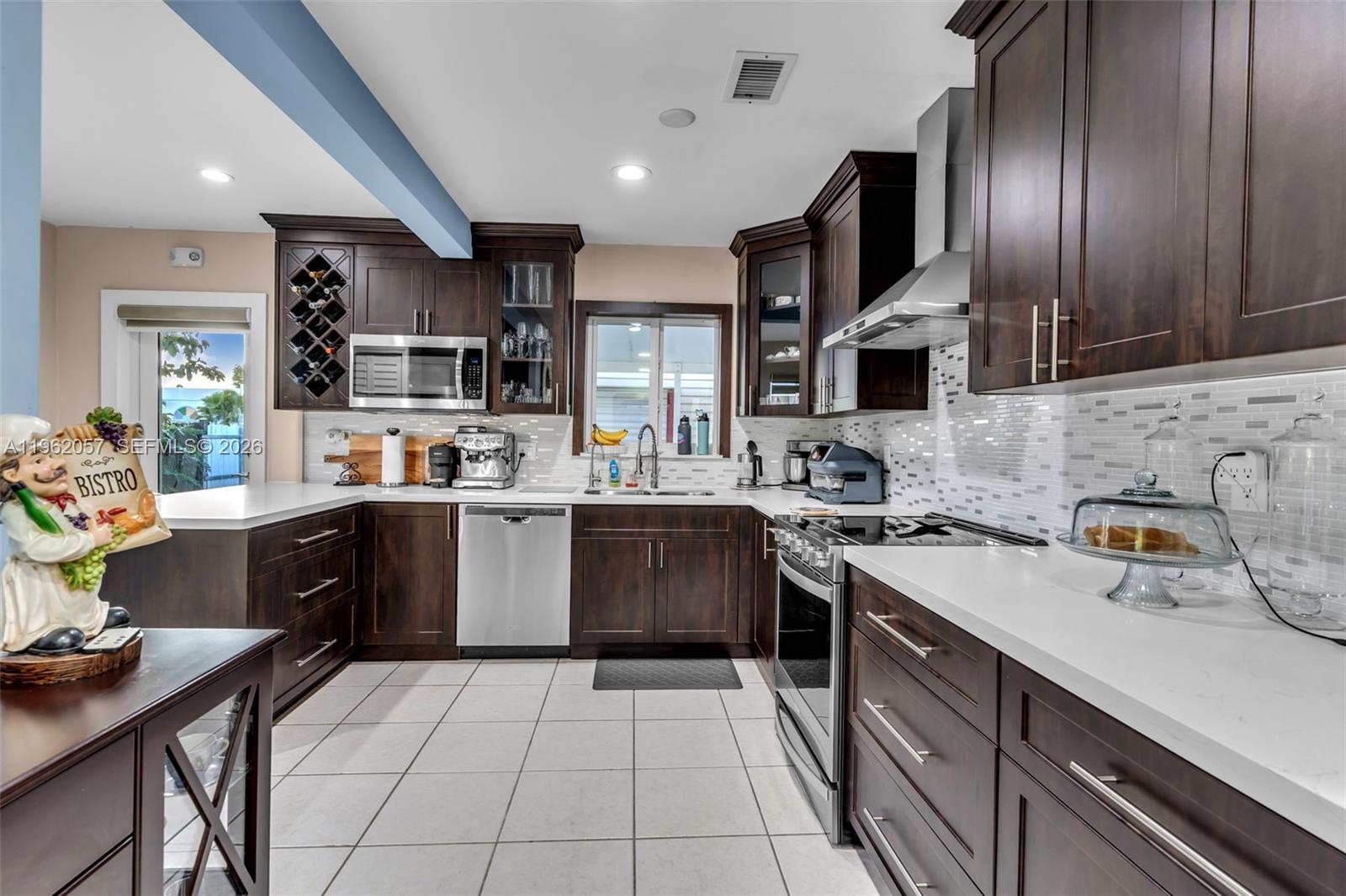 14790 Southwest 285th Street Homestead, FL 33033 - Photo 10 of 27 Gallery Image 10