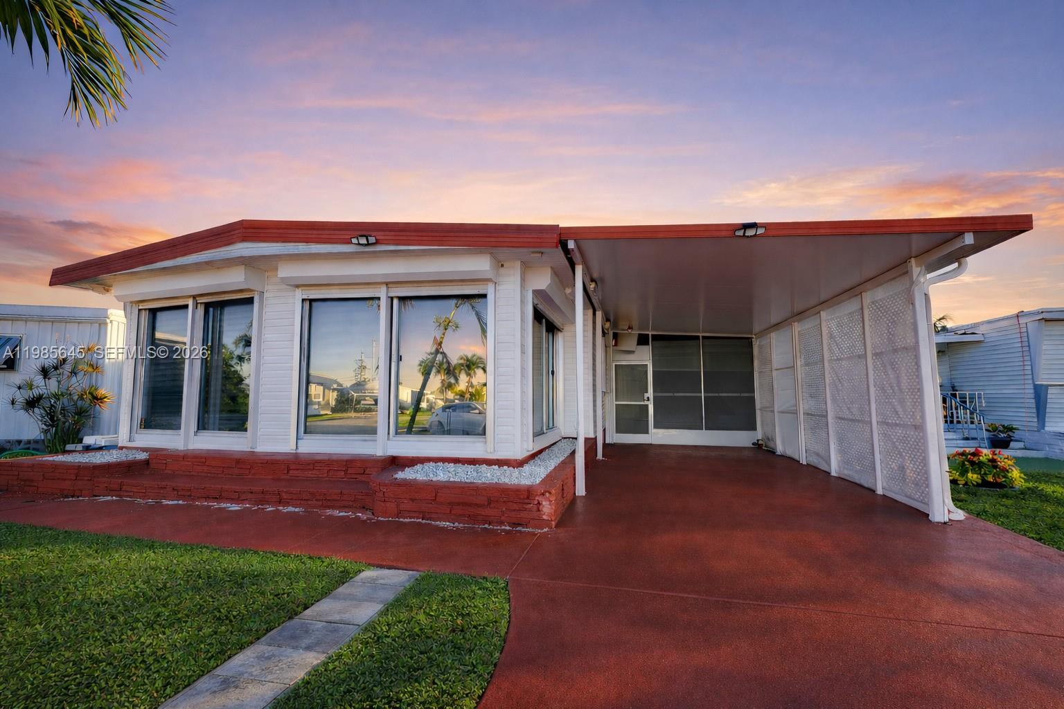 2260 Southwest 85th Way Davie, FL 33324 - Photo 25 of 30