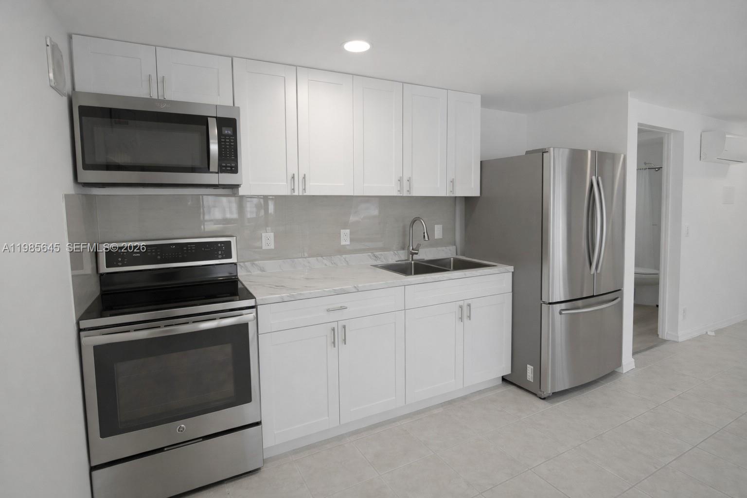 2260 Southwest 85th Way Davie, FL 33324 - Photo 29 of 30