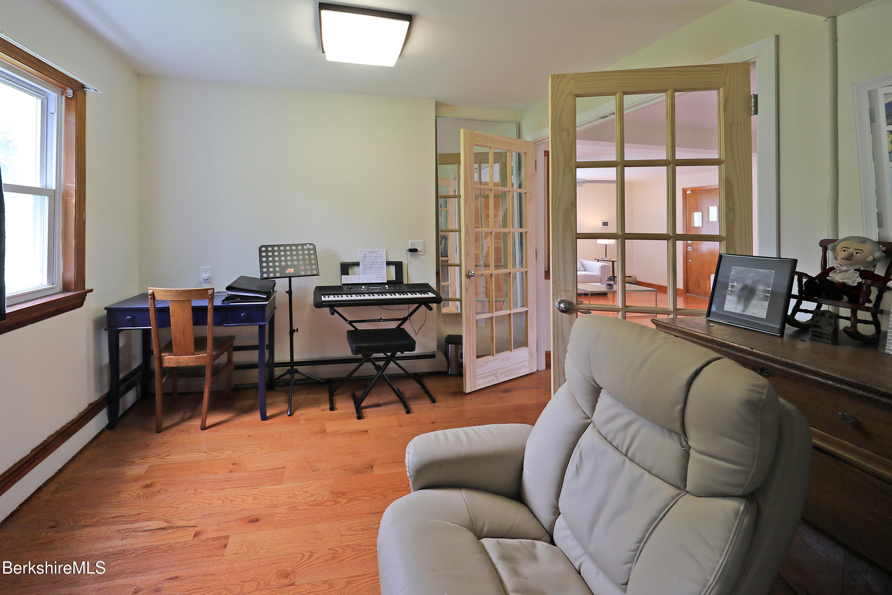 178 New Lenox Road Lenox, MA 01240 - Photo 18 of 56 Den 3