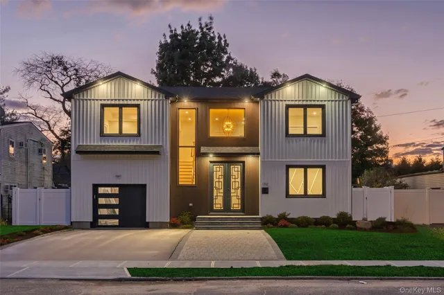 $1,679,000 | 182 Friends Lane, Westbury, NY 11590