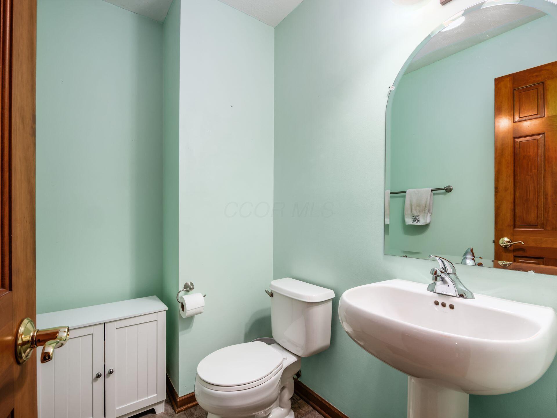 311 Galloway Ridge Drive Galloway, OH 43119 - Photo 10 of 27 Main level half bathroom