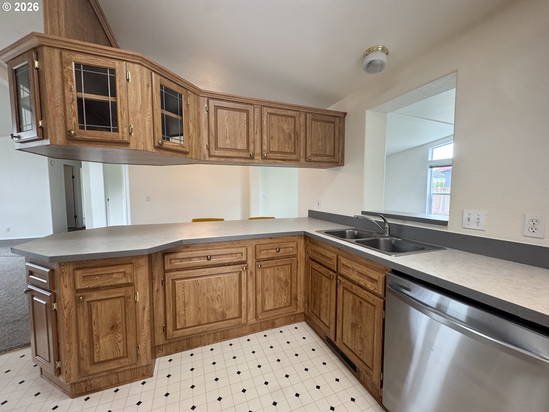 962 Rainbow Drive Springfield, OR 97477 - Photo 19 of 48